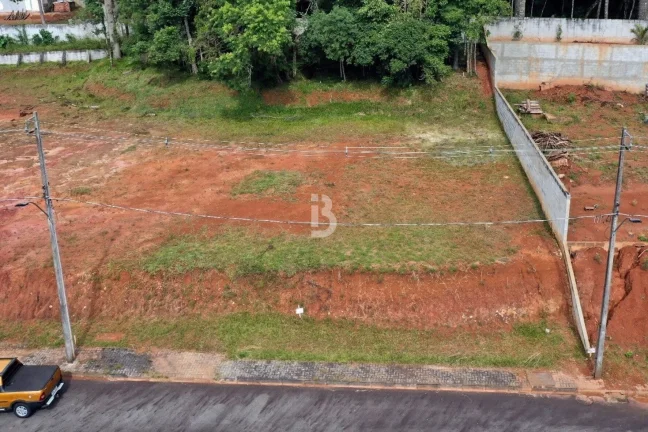 Imagem Terreno em Condomínio fechado em Campo Largo no bairro Ferraria