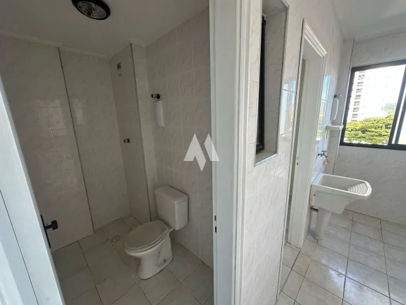 Imagem Vende Apartamento de 2 dormitórios sendo 1 suíte, Dependência Completa, 92 m², Garagem fechada e em Excelente Localização no bairro da Ponta da Praia