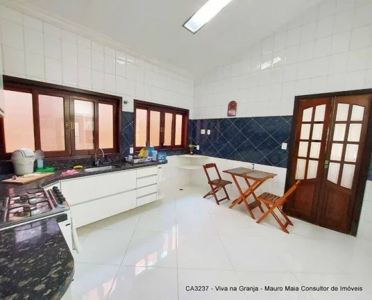 Imagem Casa à Venda com 3 quartos, 494 m² por R$ 1.470.000 Granja Viana