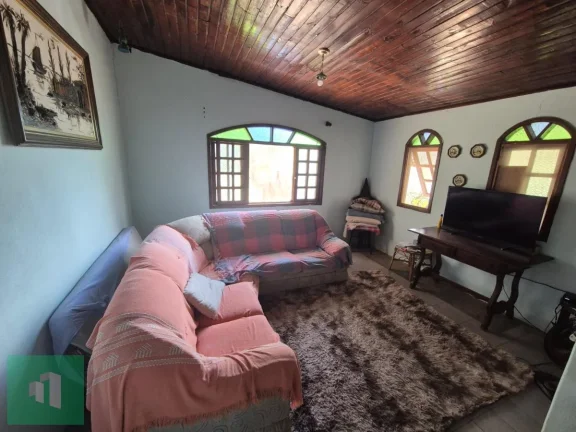 Imagem Sítio com 3 quartos, 13000m2, à venda