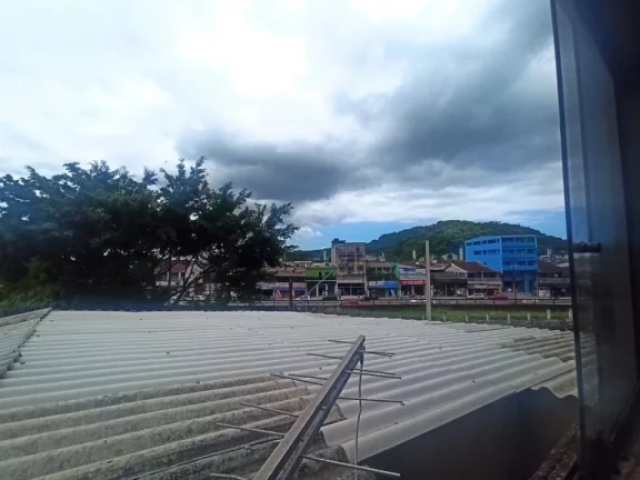 Imagem Casa Sobreposta Alta com 4 dormitórios à venda, 130 m² por R$ 250.000 - Vila Costa Muniz - Cubatão/SP