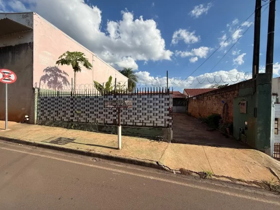 Imagem Terreno Comercial para Venda em Sarandi, jardim gralha azul, 2 dormitórios, 1 banheiro