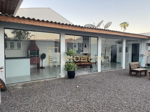 Imagem Imperdível casa à venda em Sinop-MT, Residencial Buritis: 3 quartos, 1 suíte, 1 sala, 3 banheiros, 2 vagas, 130m².