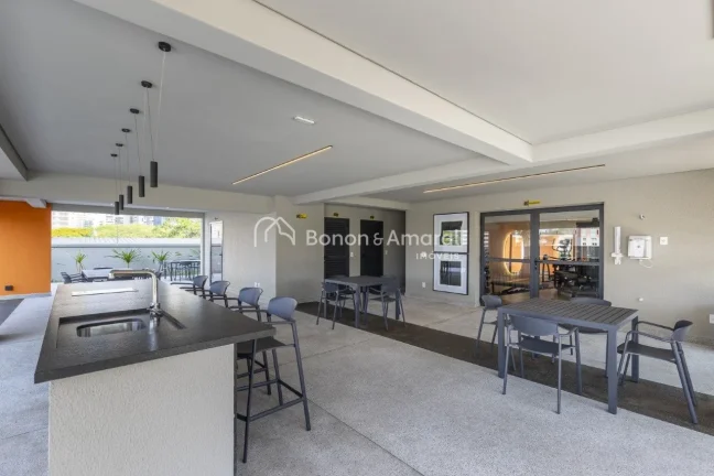 Imagem Descubra este encantador apartamento estilo studio para venda, localizado em uma das principais ruas...