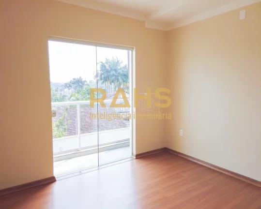 Imagem Sobrado Geminado em Condomínio fechado em Rua tranquila do bairro Bom Retiro, são 03 amplos dormit...