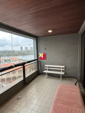 Imagem Vendo 1Q na praia da Barra (Lucio Costa), andar médio, 1vg, ônibus, clube, piscina, sauna, tênis, squash, skate, futebol, pier, ginasio, academia