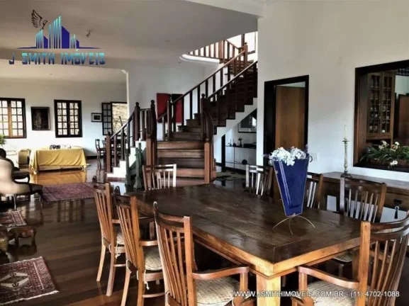 Imagem CASA Clássica e maravilhosa! 3 suítes, linda vista e casa hóspedes!