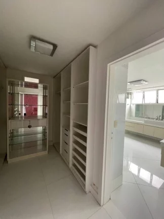 Imagem Apartamento de Luxo com 5 Dormitórios e 3 Garagens - Edifício Mansão José Cunha