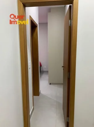 Imagem Casa em Condomínio à Venda em Ribeirão Preto-SP: 3 quartos, 3 suítes, 2 salas, 5 banheiros, 4 vagas na Terras de Florença, 190m².