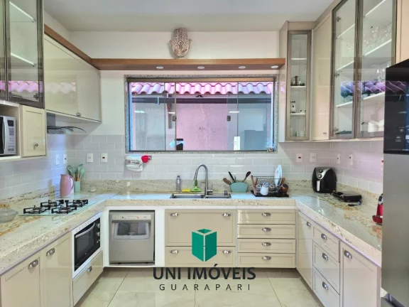 Imagem Luxuosa Casa Duplex com 400 m², Lazer Completo à venda na Praia do Morro - Guarapari