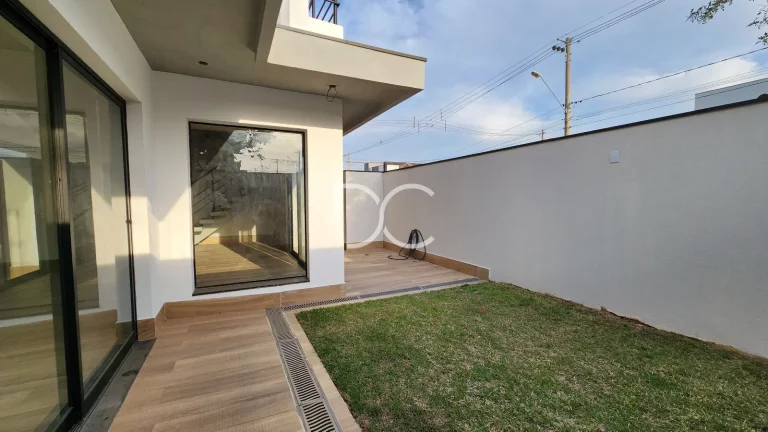 Imagem Condomínio Terras de São Francisco - Venda Sobrado AC 168 m² | AT 194,62 m² | 3 Dorm | 1 Suíte | 3 Ban | 2 Vagas