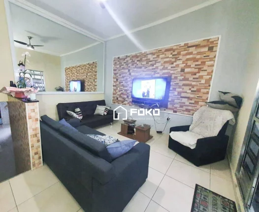 Imagem Sobrado com 3 dormitórios à venda, 350 m² por R$ 550.000,00 - Água Chata - Guarulhos/SP