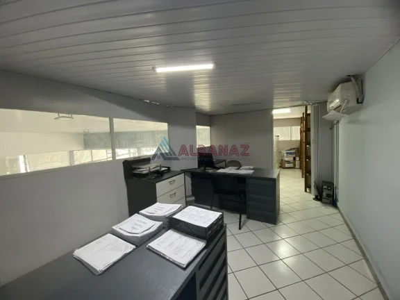 Imagem Salão comercial para alugar no centro de Tijucas