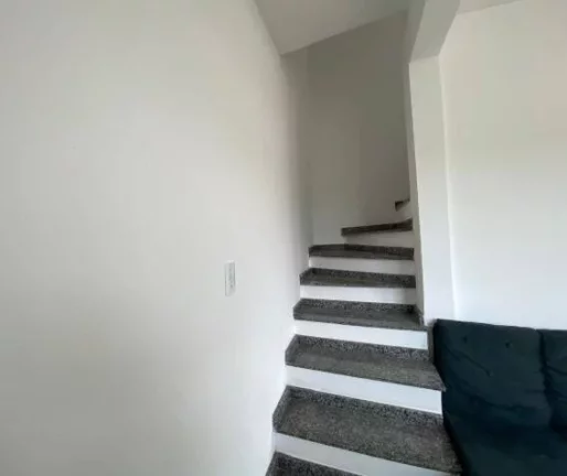 Imagem Sobrado de Esquina no Tatuquara - 42 m² - R$280 mil