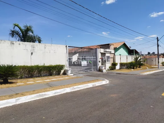 Imagem Residencial Cachoeira Dourada - Casa em Condomínio Residencial Cachoeira Dourada, 2 Quartos, em Setor Orientville, Goiânia/GO