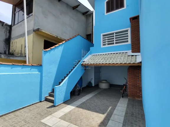 Imagem Sobrado em excelente estado de conservação! - 4 dormitórios sendo uma suíte master com Hidromass...