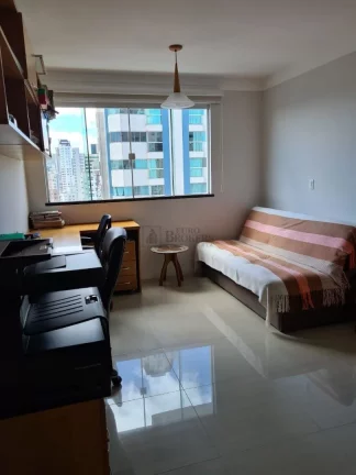 Imagem Cobertura com 3 suítes à venda no Centro de Balneário Camboriú/SC