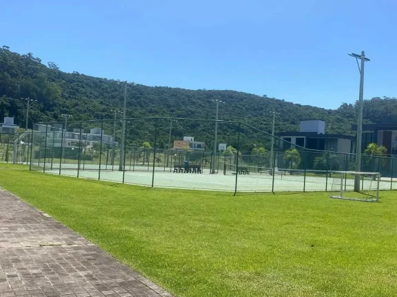 Imagem Casa com 4 suítes e 4 vagas de garagem em condomínio Fechado nos Ingleses – Florianópolis/SC