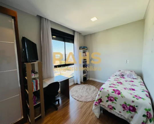 Imagem Excelente cobertura plana com terraço com hidro e linda vista livre, localizada no bairro Santo Ant...