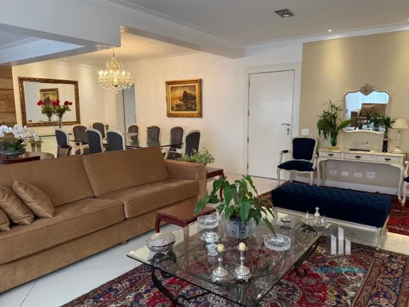 Imagem Apartamento MOBILIADO à Venda com 4 Suítes e 4 Vagas de Garagem