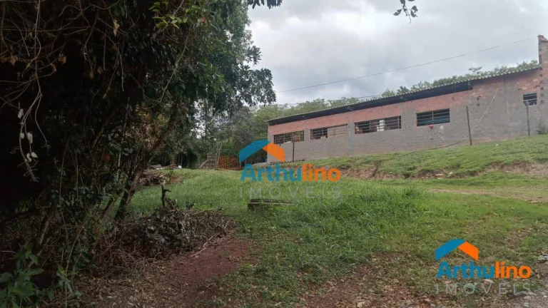 Imagem Sítio 30.000m², Casa 4 dormitórios + Casa de hospede + Galpão, à venda, por R$ 1.300.000 - Porangaba/SP