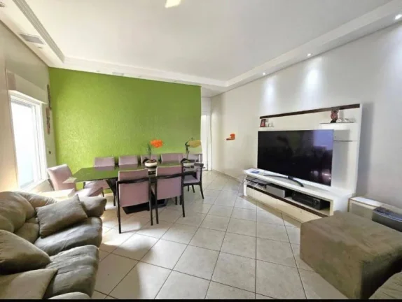 Imagem Casa200m² 4 dormitórios 2 suítes 4 vagas à venda, por R$ 950.000 Granja Viana - SP