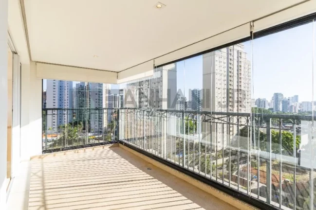 Imagem Apartamento de Alto Padrão na Vila Nova Conceição: 3 Quartos, 3 Suítes, 3 Salas, 5 Banheiros, 4 Vagas, 192m² - São Paulo-SP