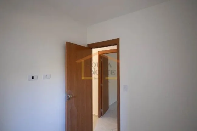 Imagem Apartamento com 35m², dispõe de 2 dormitórios, 1 banheiro, sala dois ambientes, cozinha com gabin...