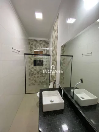 Imagem Casa com 3 dormitórios à venda, 156 m² por R$ 420.000,00 - Jardim Bandeirantes - Itumbiara/GO