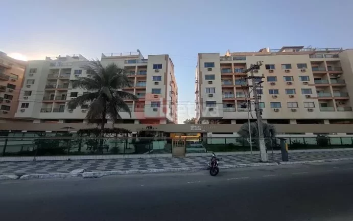 Imagem Apartamento linear, 3 quartos sendo um suíte a venda, Centro - Cabo Frio