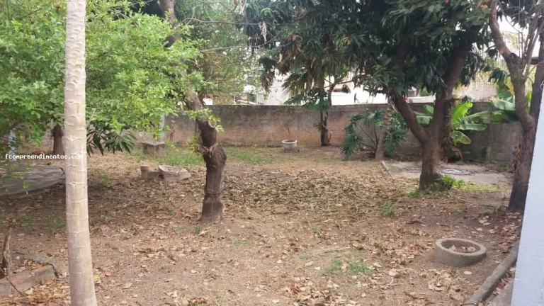 Imagem Casa para Venda em Limeira, Vila Santa Lúcia, 4 dormitórios, 2 banheiros, 2 vagas