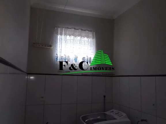 Imagem Casa para Venda em Porto Ferreira, Jardim Porto dos Ipês, 2 dormitórios, 2 banheiros, 2 vagas