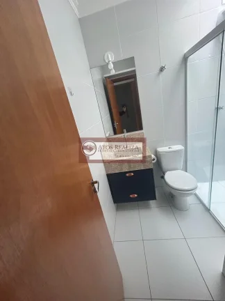 Imagem Sobrado à Venda no Jardim Santa Cruz, SP, 2 Suítes, 70m²