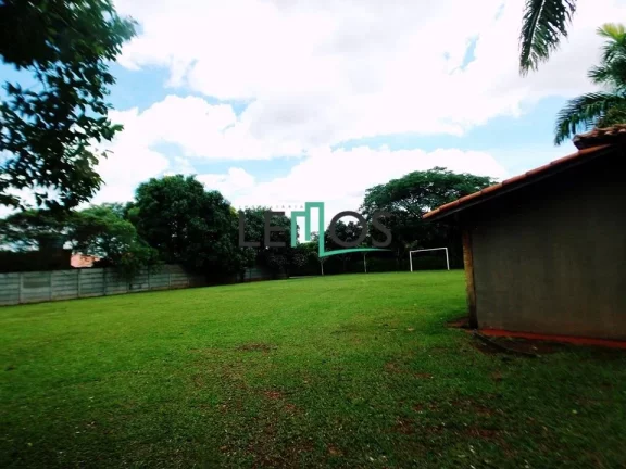 Imagem VENDE-SE CHACARA PARA EVENTOS ( EXCELENTE OPORTUNIDADE PARA INVESTIMENTO )