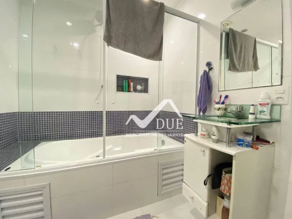Imagem Casa com 4 dormitórios à venda, 212 m² por R$ 1.380.000,00 - Aparecida - Santos/SP