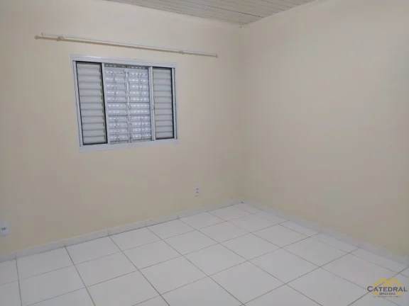 Imagem Casa térrea com 2 quartos e 1 vaga coberta no bairro Água Doce - Jundiaí/SP