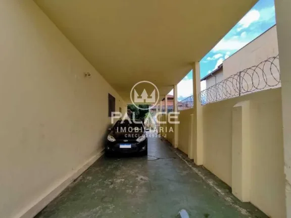 Imagem Excelente casa térrea com localização privilegiada no bairro Paulista em Piracicaba SP.
 Imóvel ...