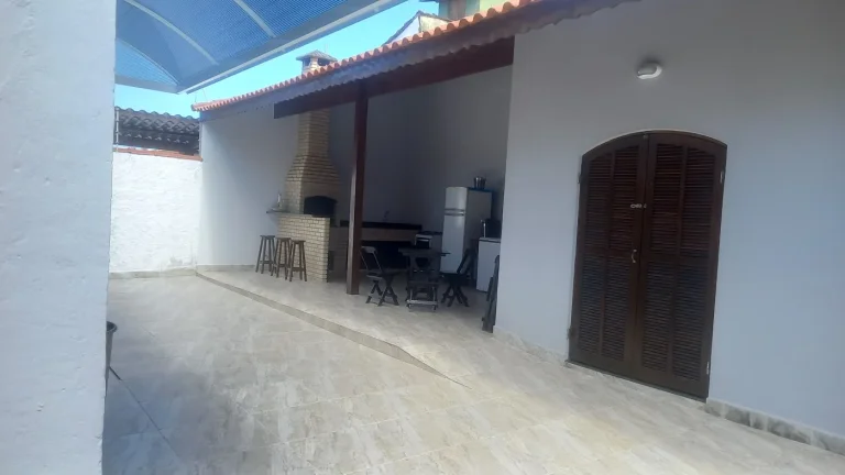 Imagem Casa para Venda em Itanhaém, Parque Augustus, 5 dormitórios, 1 suíte, 3 banheiros, 4 vagas