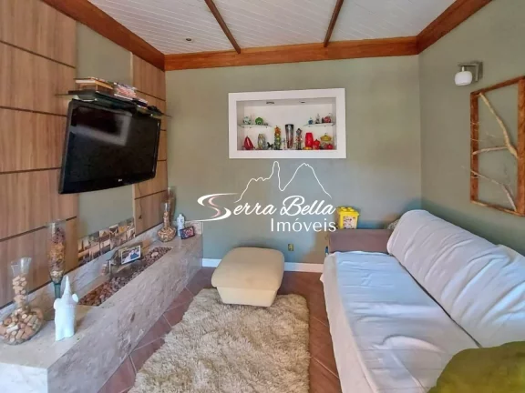 Imagem Casa com 4 dormitórios à venda, 250 m² por R$ 680.000,00 - Barra do Imbuí - Teresópolis/RJ