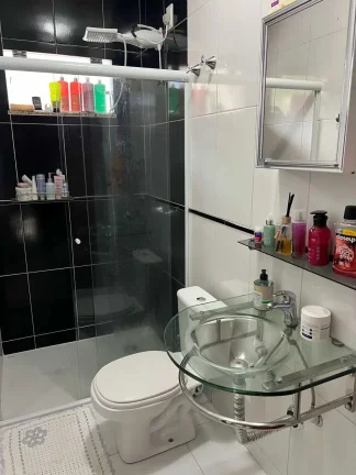 Imagem Sobrado com 2 quartos e 2 vagas de garagem na Praia de Taquaras em Balneário Camboriú