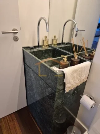 Imagem Apartamento Garden, TOTALMENTE REFORMADO, 3 dormitórios, sendo os 3 suítes, sala 2 ambientes, terr...