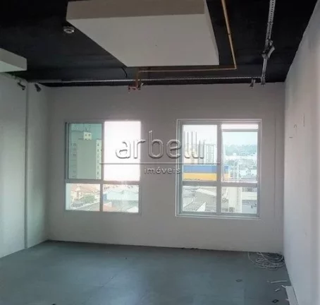 Imagem Sala comercial com 35 metros quadrados, 1 banheiro, sacada, piso elevado, 1 vaga de garagem. CondomÃ...