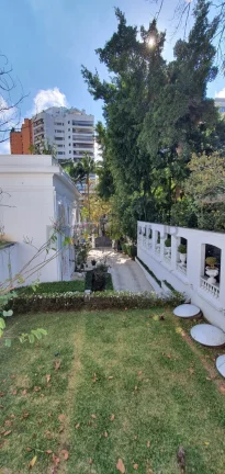 Imagem Imóvel Comercial de Alto Padrão no Jardim América, São Paulo-SP: 8 Salas, 10 Banheiros, 14 Vagas - 1.412m²