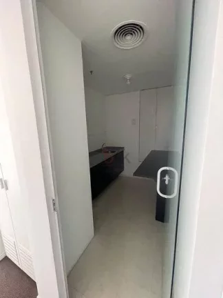 Imagem Conjunto Comercial para Alugar, 96m², 3 Vagas na Berrini - Ed. Itamaracá