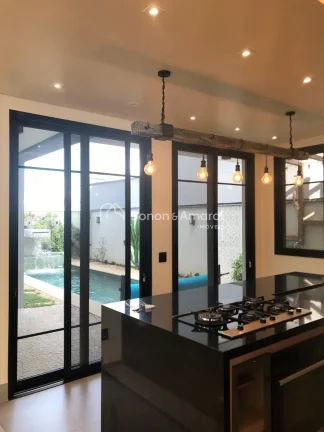 Imagem Sobrado de alto padrão à venda no Condomínio La Dolce Vita, em Paulínia. No piso superior, são ...