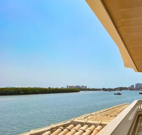 Imagem Belíssima Casa Duplex no Canal de Guarapari