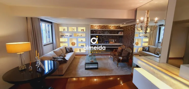 Imagem Apartamento 4 dormitórios à venda Centro Santa Maria/RS