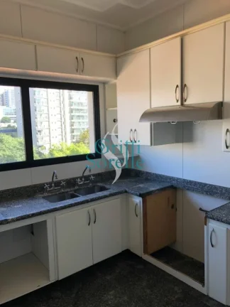 Imagem Apartamento à Venda em Aclimação - São Paulo/SP.