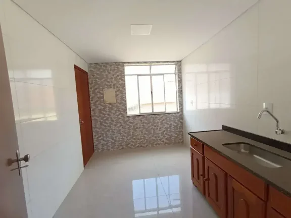 Imagem Apartamento de 3 Quartos com Suíte e DCE para Locação.