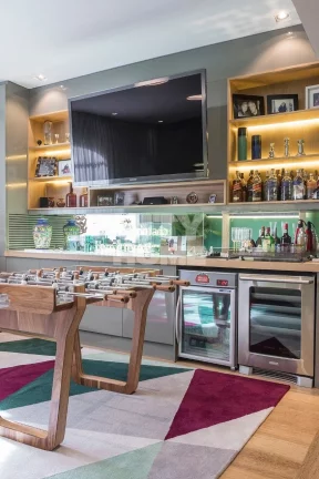 Imagem Apartamento lindamente reformado, totalmente clean e com 475 m² de área útil. Localização perfe...